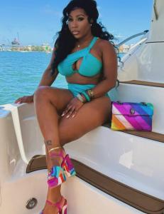 614667571: Chica busca chico en Toledo