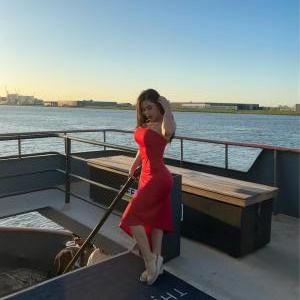 613472386: Chica busca chico en Málaga