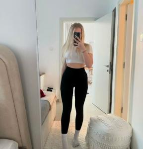 604873094: Chica busca chico en Granada