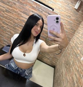 607042072: Chica busca chico en Madrid