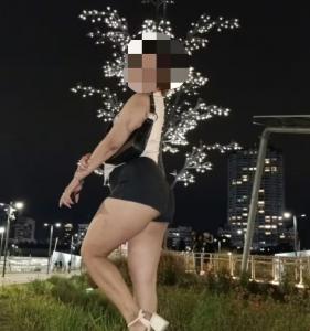624302743: Chica busca chico en Sevilla