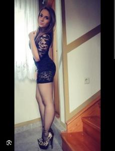613878728: Chica busca chico en Murcia