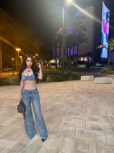 651047529: Chica busca chico en Málaga