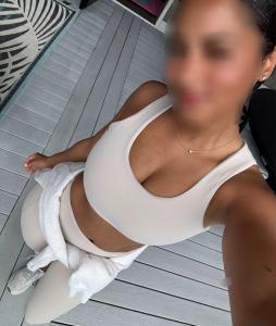 664842039: Chica busca chico en Madrid
