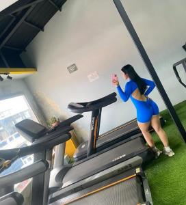 641904488: Chica busca chico en Burgos