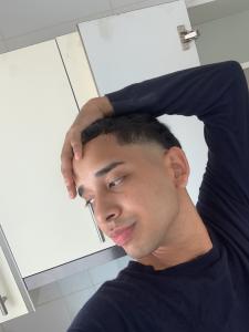 687161523: Chico busca chica en Sevilla