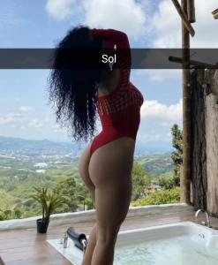 611299835: Chica busca chico en Gerona