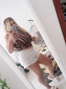 631317514: Chica busca chico en Murcia