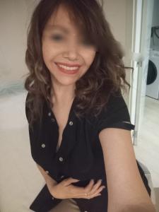 697317494: Chica busca chico en Madrid