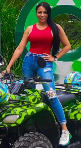 688394537: Chica busca chico en Madrid