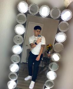 612441578: Chico busca chica en Madrid