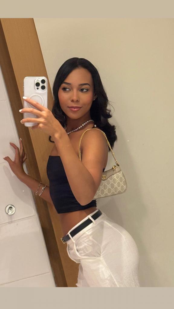 Chica busca chico en Granada: 