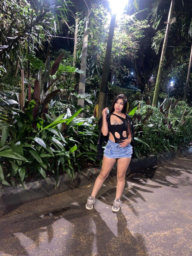 Chica busca chico en Las Palmas: Chica busca chico