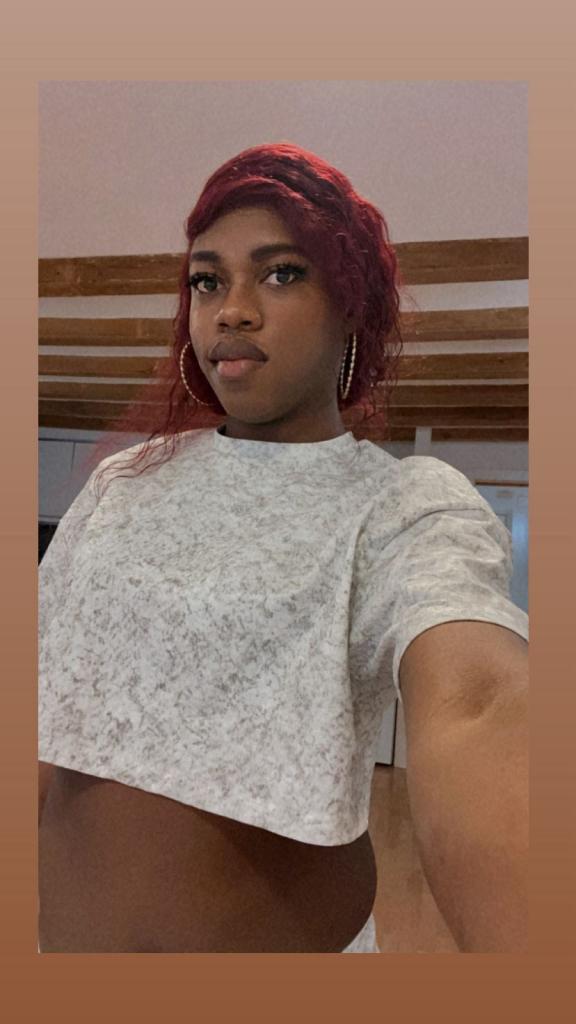 672699132: Travesti en Barcelona