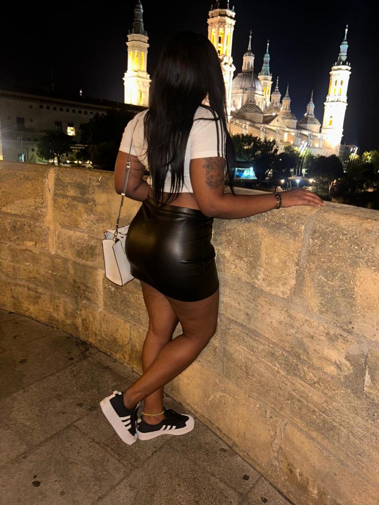 Chica busca chico en Zaragoza: 