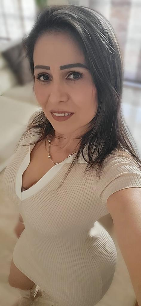 Chica busca chico en Valencia: Chica busca chico
