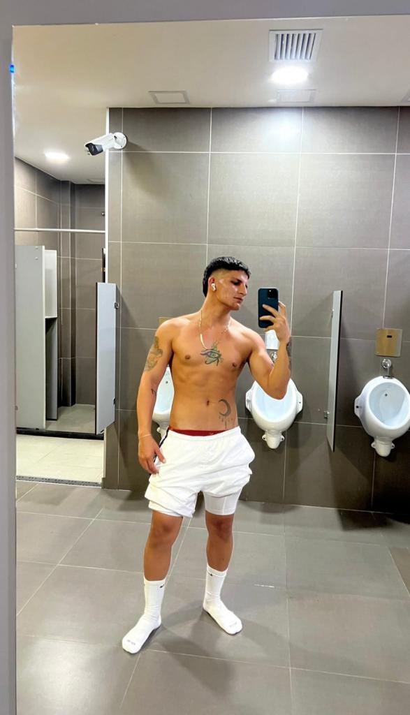 Chico busca chica en La Coruña: 