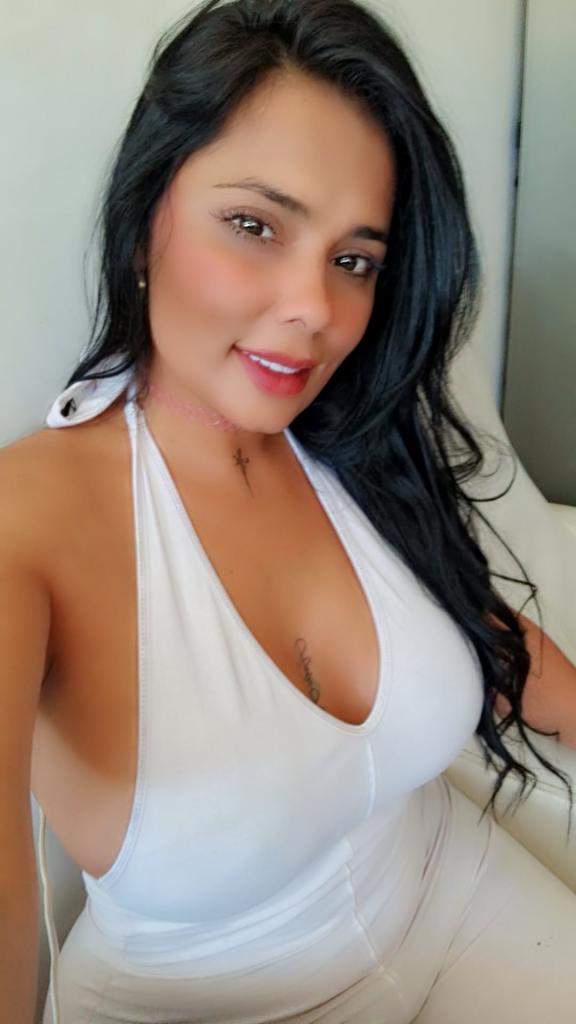 607162941: Chica busca chico en Málaga