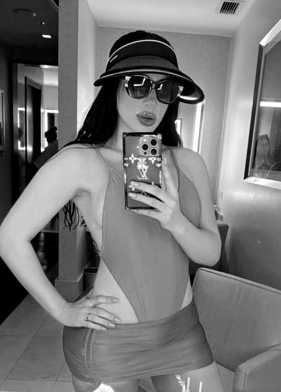 Chica busca chico en Menorca: 