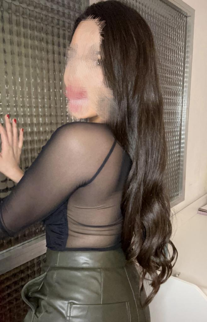 603990249: Chica busca chico en Orense