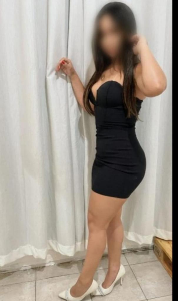 643256668: Chica busca chico en La Coruña