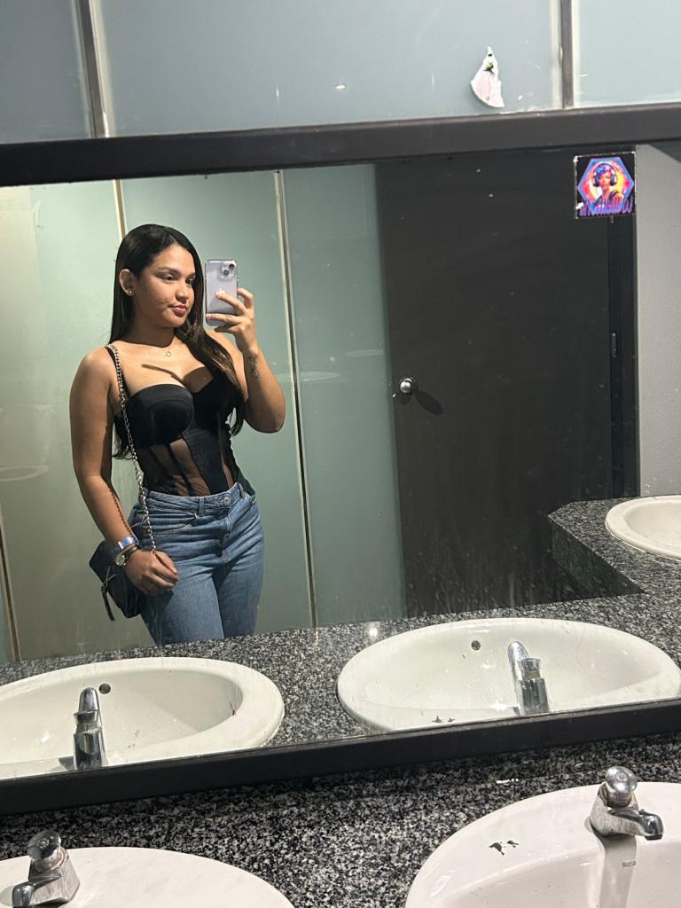 615798443: Chica busca chico en Tarragona