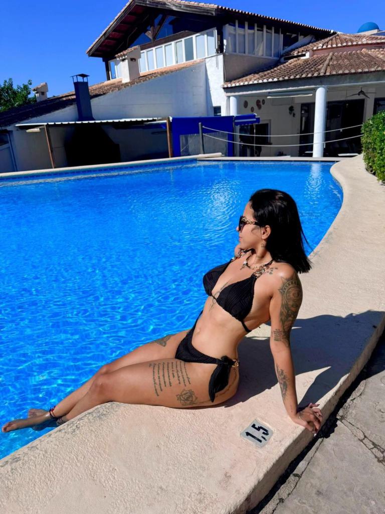 Chica busca chico en Cádiz: 