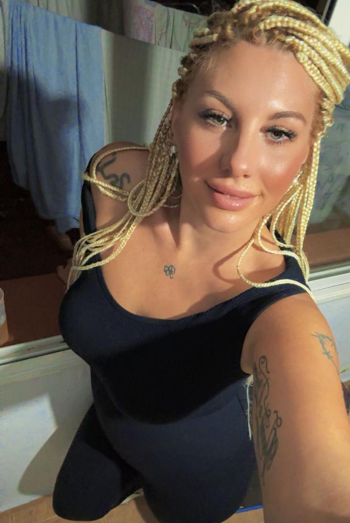 Chica busca chico en Málaga: Chica busca chico