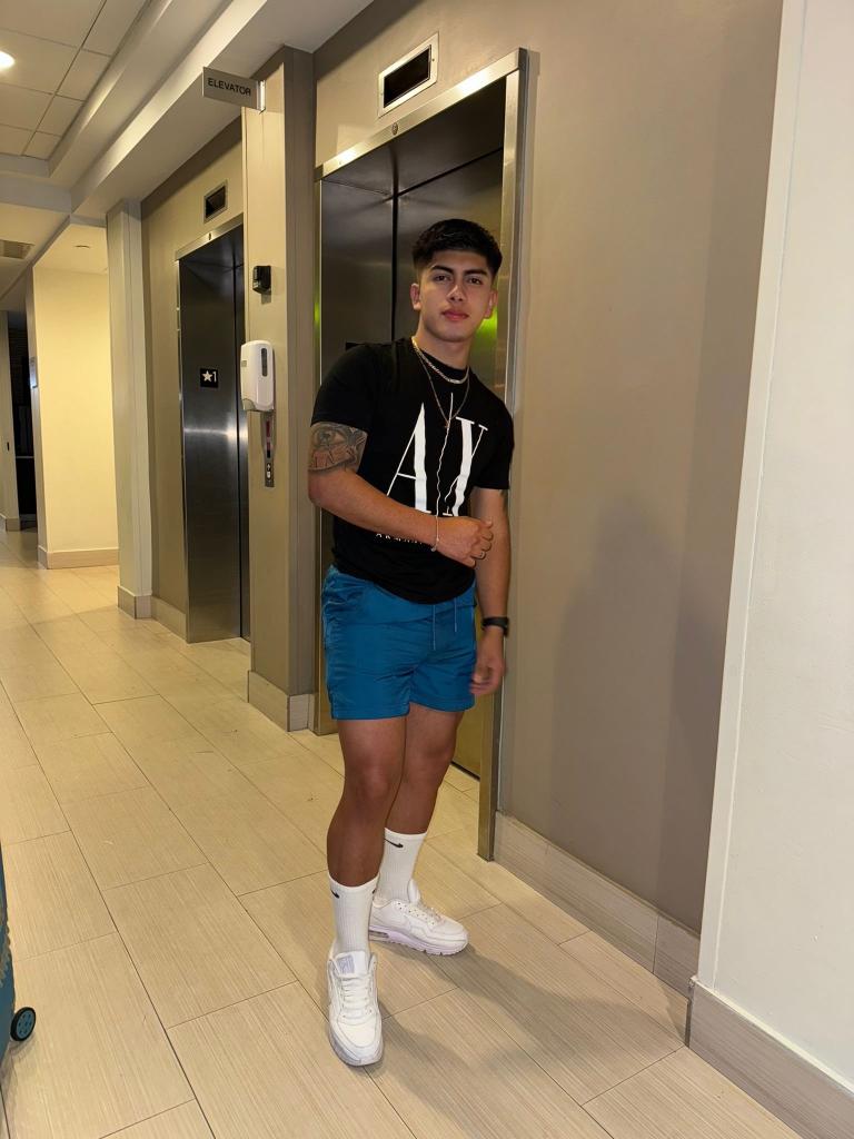 612441578: Chico busca chica en Madrid