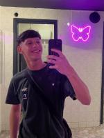 674344545: Chico busca chica en Málaga