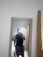 613637662: Chico busca chica en Pontevedra