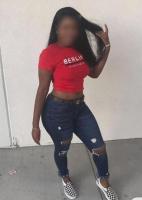 614706399: Chica busca chico en Málaga