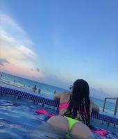 617415806: Chica busca chico en Sevilla