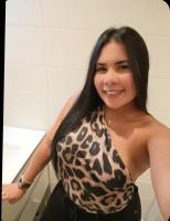 664039705: Chica busca chico en Barcelona