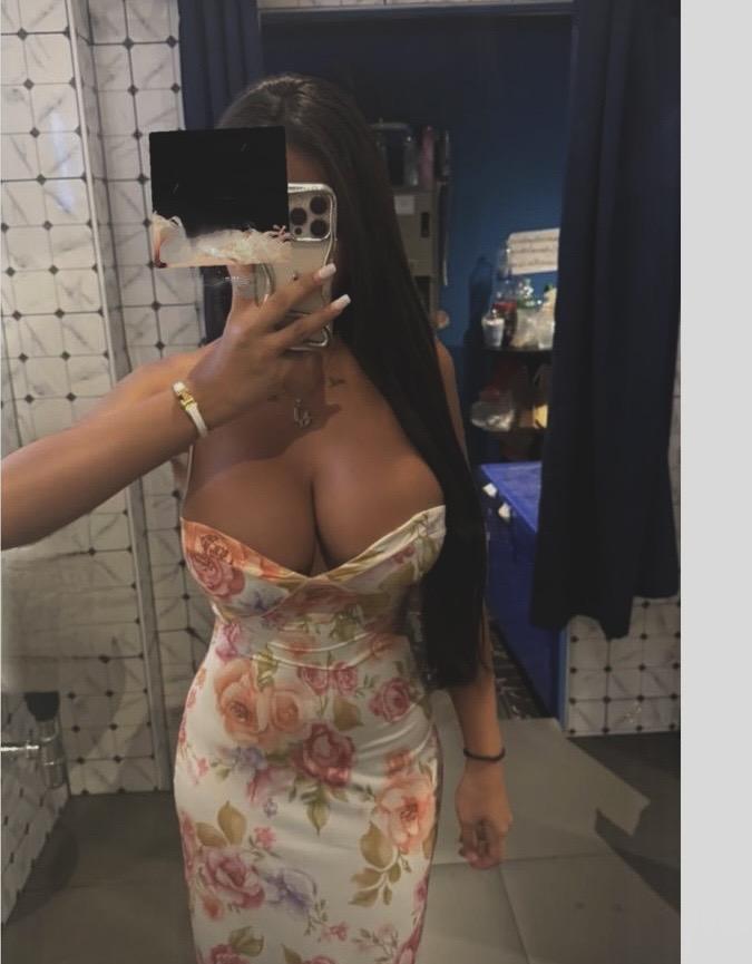 Chica busca chico en Alicante: Chica busca chico