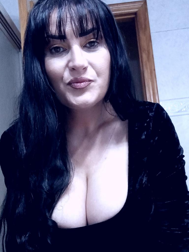 Chica busca chico en Alicante: 