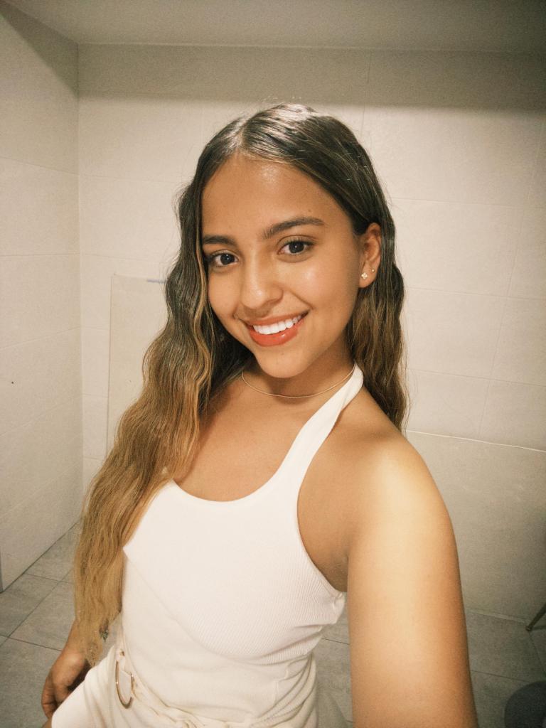 Chica busca chico en Cádiz: 