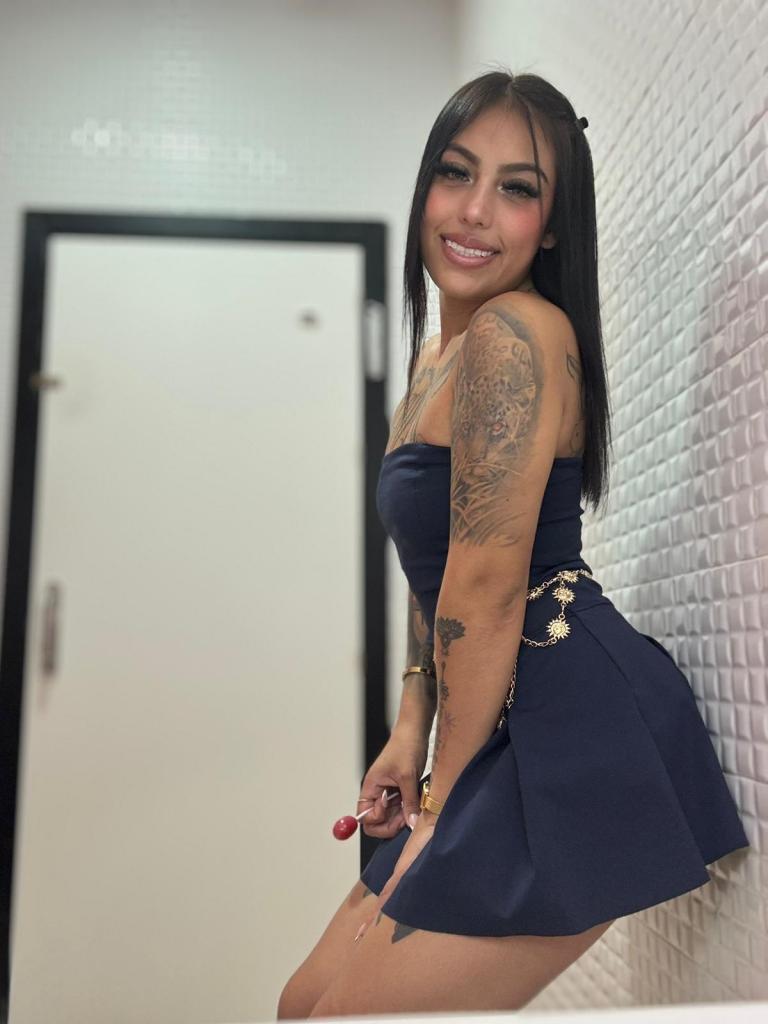 613826792: Chica busca chico en Sevilla