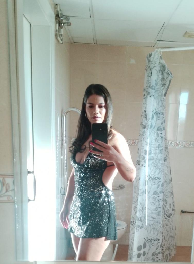 Chica busca chico en Sevilla: 