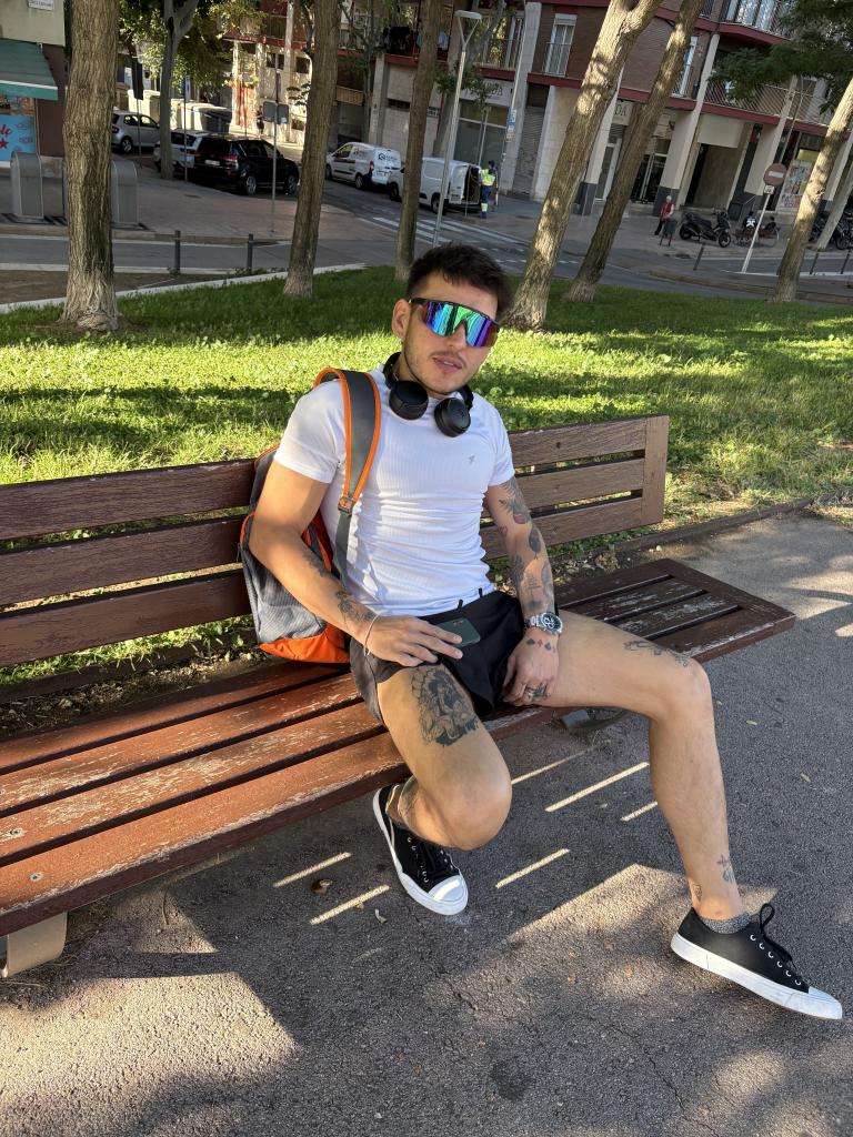 Chico busca chica en Valencia: 