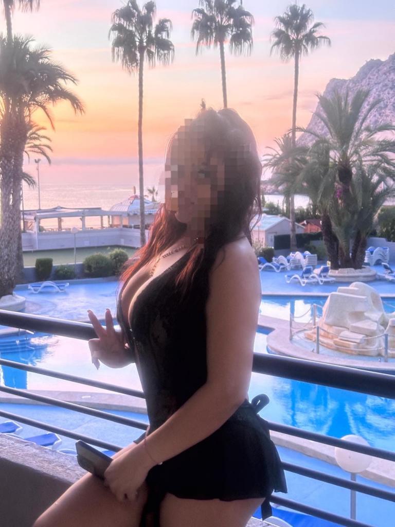 Chica busca chico en Alicante: 