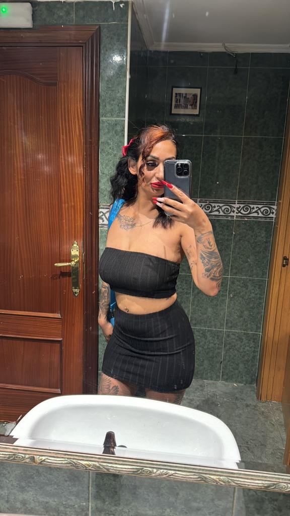 614673941: Chica busca chico en Madrid