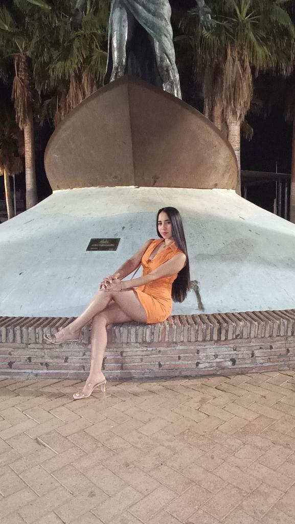 Chica busca chico en Málaga: Chica busca chico
