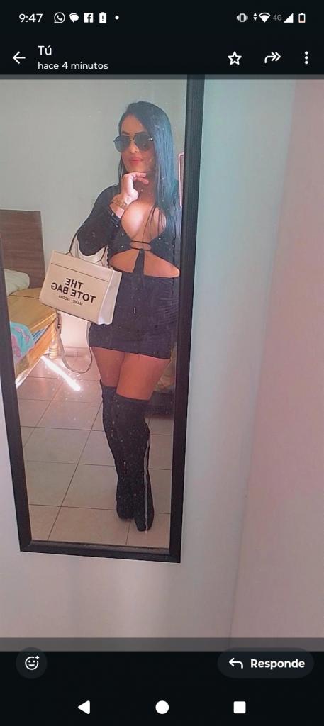 Chica busca chico en Huelva: 