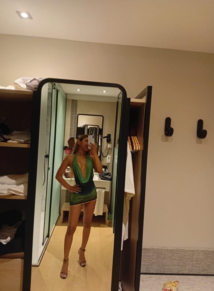 Chica busca chico en Ibiza: 