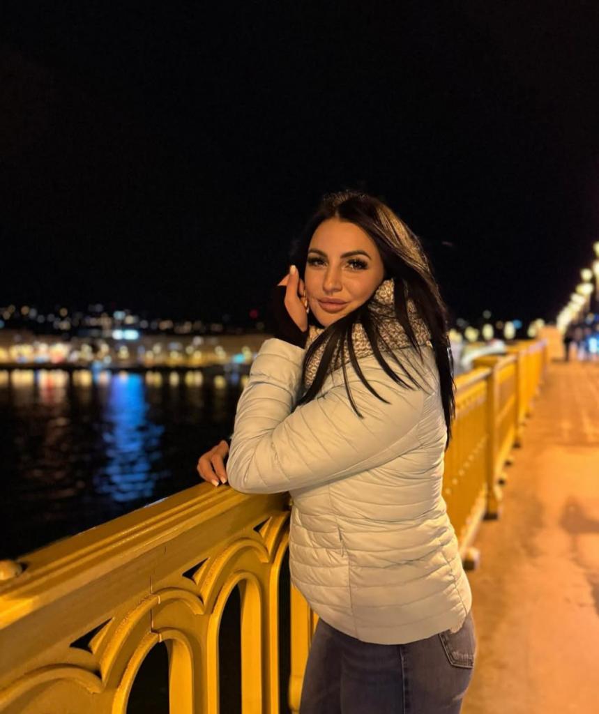 Chica busca chico en Sevilla: 