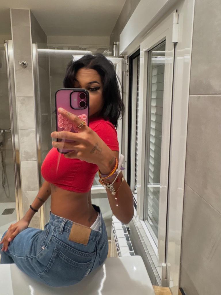 Chica busca chico en Madrid: 