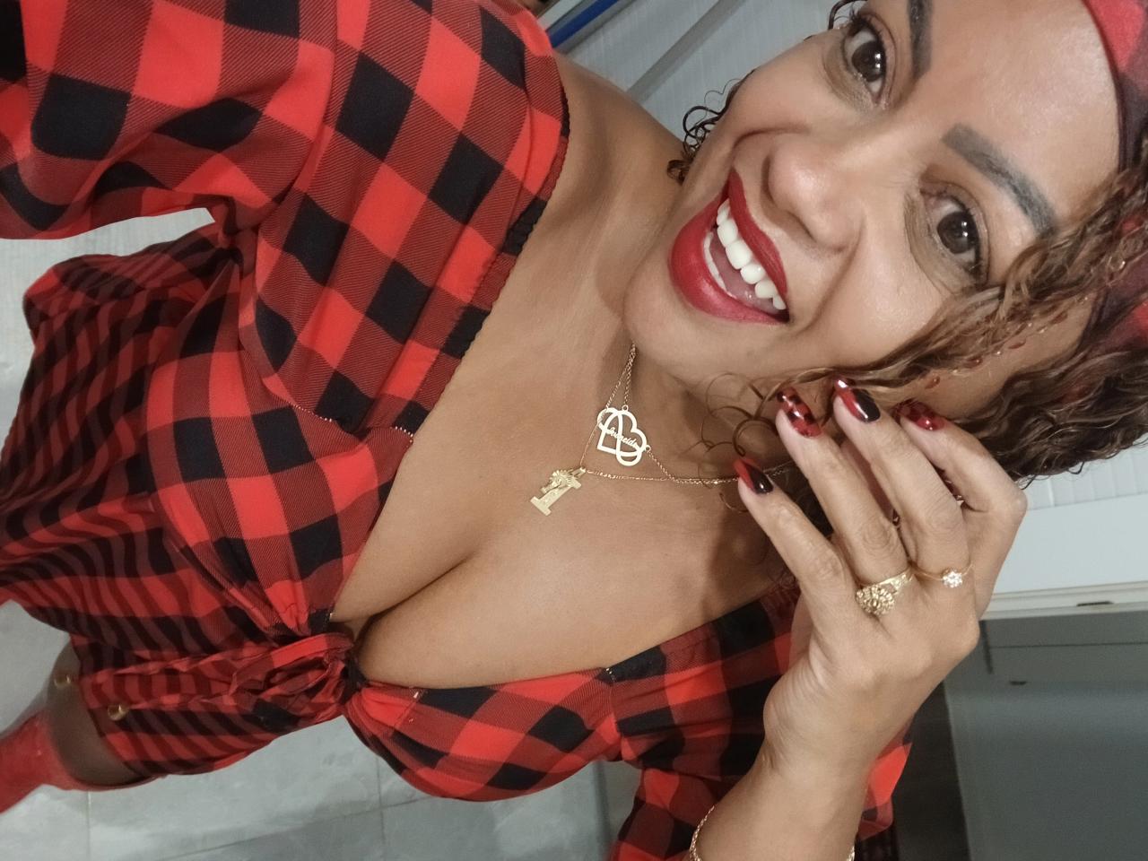 Chica busca chico en Zaragoza: Chica busca chico