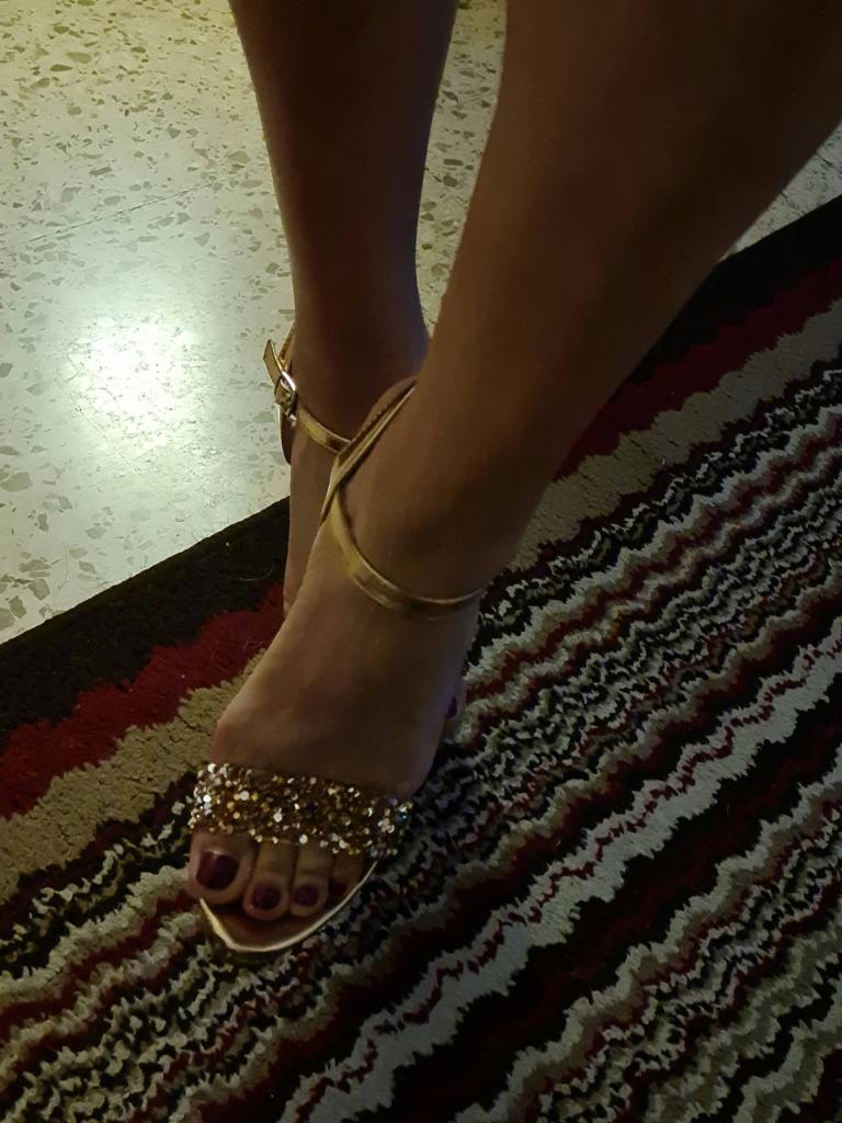 Chica busca chico en Granada: 