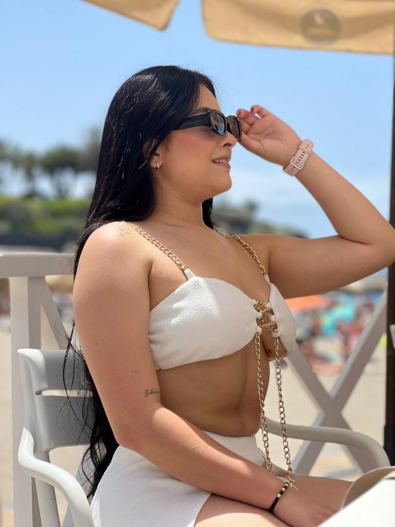 Chica busca chico en Tenerife: 
